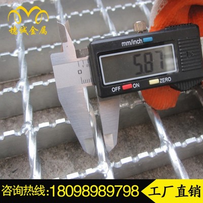 牽引車(chē) 物流運(yùn)輸?shù)摹按罅κ俊迸c行業(yè)變革的引擎